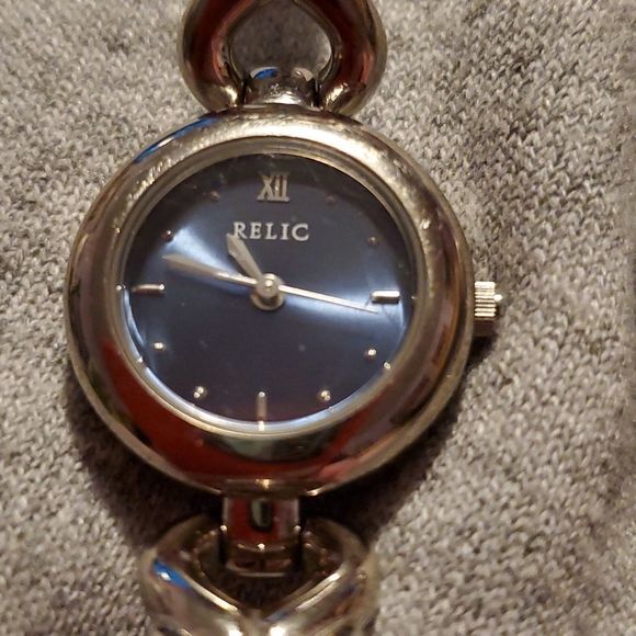 Two‎ Relic Watches ZR33563 ZR33095 Pink Leather Band Silver Bangle Style - Picture 3 of 11